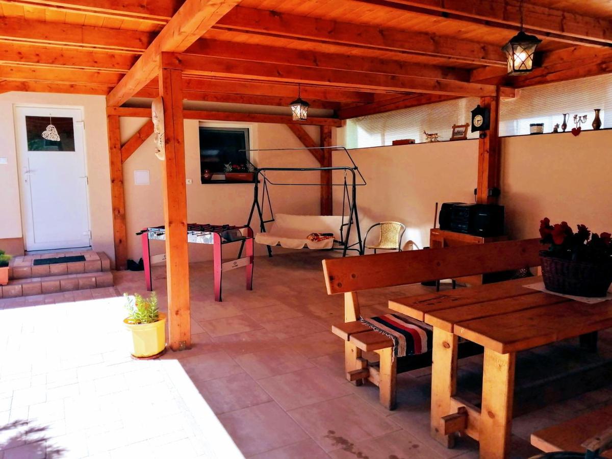Apartman Paula -Dovolenka Pri Aquaparku Liptovsky Mikulas Exterior photo